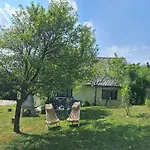 Rural Retreat- Kmecki Oddih