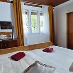 Rural Retreat- Kmecki Oddih Poljcane