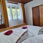 Rural Retreat- Kmecki Oddih Lägenhet *