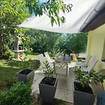 Rural Retreat- Kmecki Oddih Lägenhet Poljcane