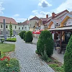 Rural Retreat- Kmecki Oddih Lägenhet *
