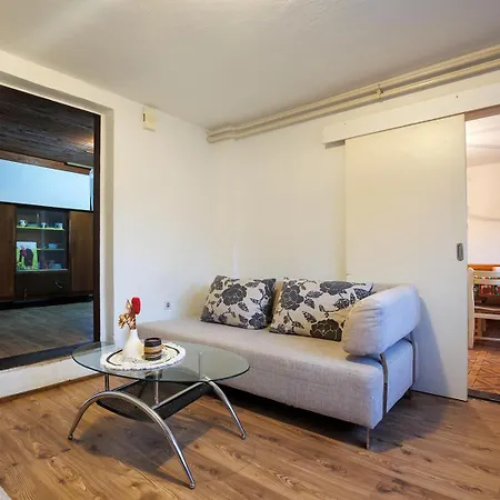 Apartment Kmecki Oddih *