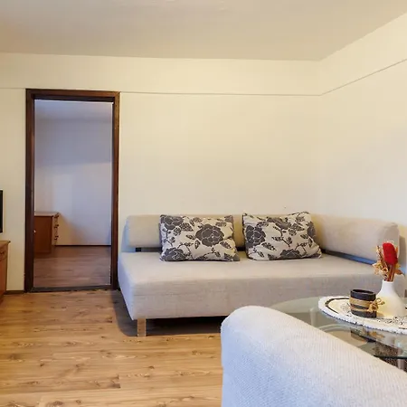 Apartment Kmecki Oddih Poljcane