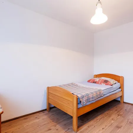 Kmecki Oddih Apartment Poljcane