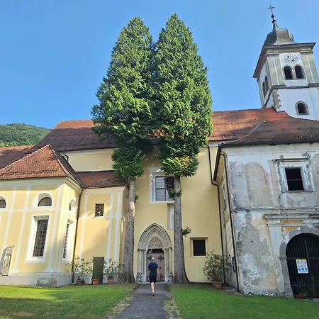 Rural Retreat- Kmecki Oddih Poljcane