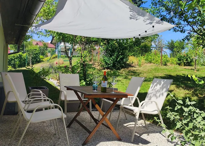 Rural Retreat- Kmecki Oddih