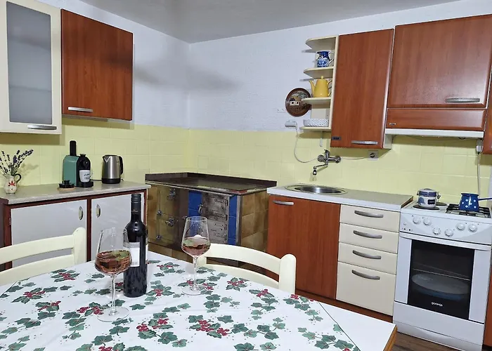 Rural Retreat- Kmecki Oddih Appartement Poljcane