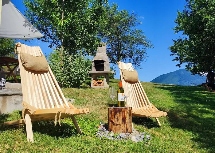 Rural Retreat- Kmecki Oddih