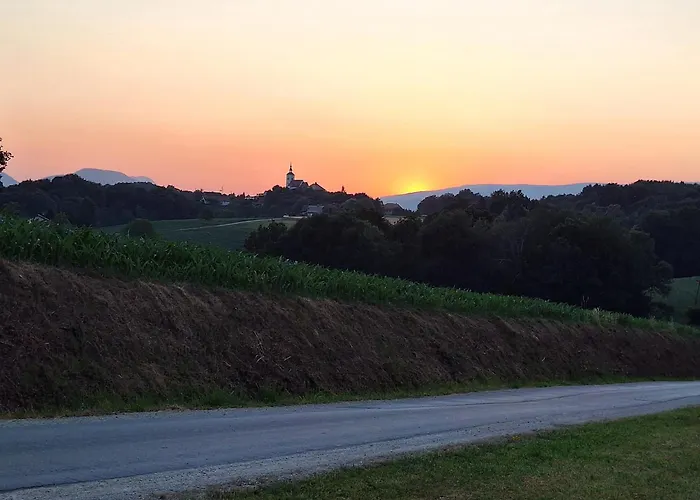 Rural Retreat- Kmecki Oddih
